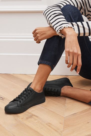 White baseball trainers store
