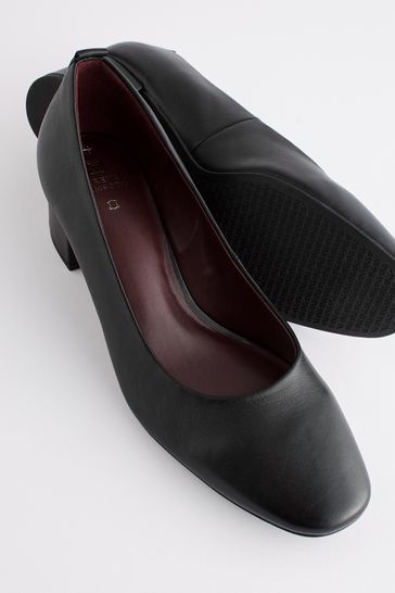 Comfortable low black heels deals