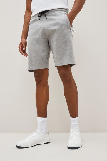 Nike sweat shorts 2024 with zipper pockets