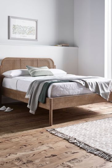King bed shop discount
