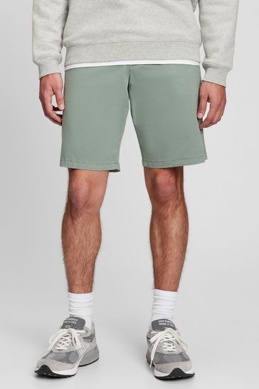 gap essential khaki shorts