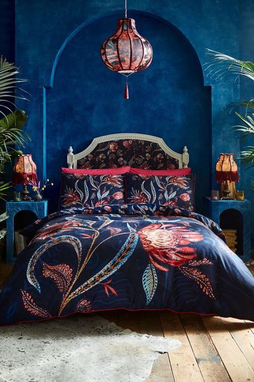 Bed top comforter sets