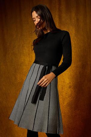 Jumper skirt knee length cheap