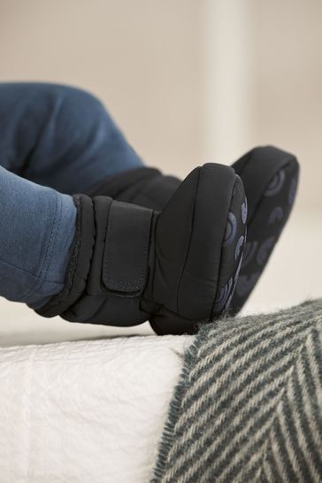 Pram hooks boots top
