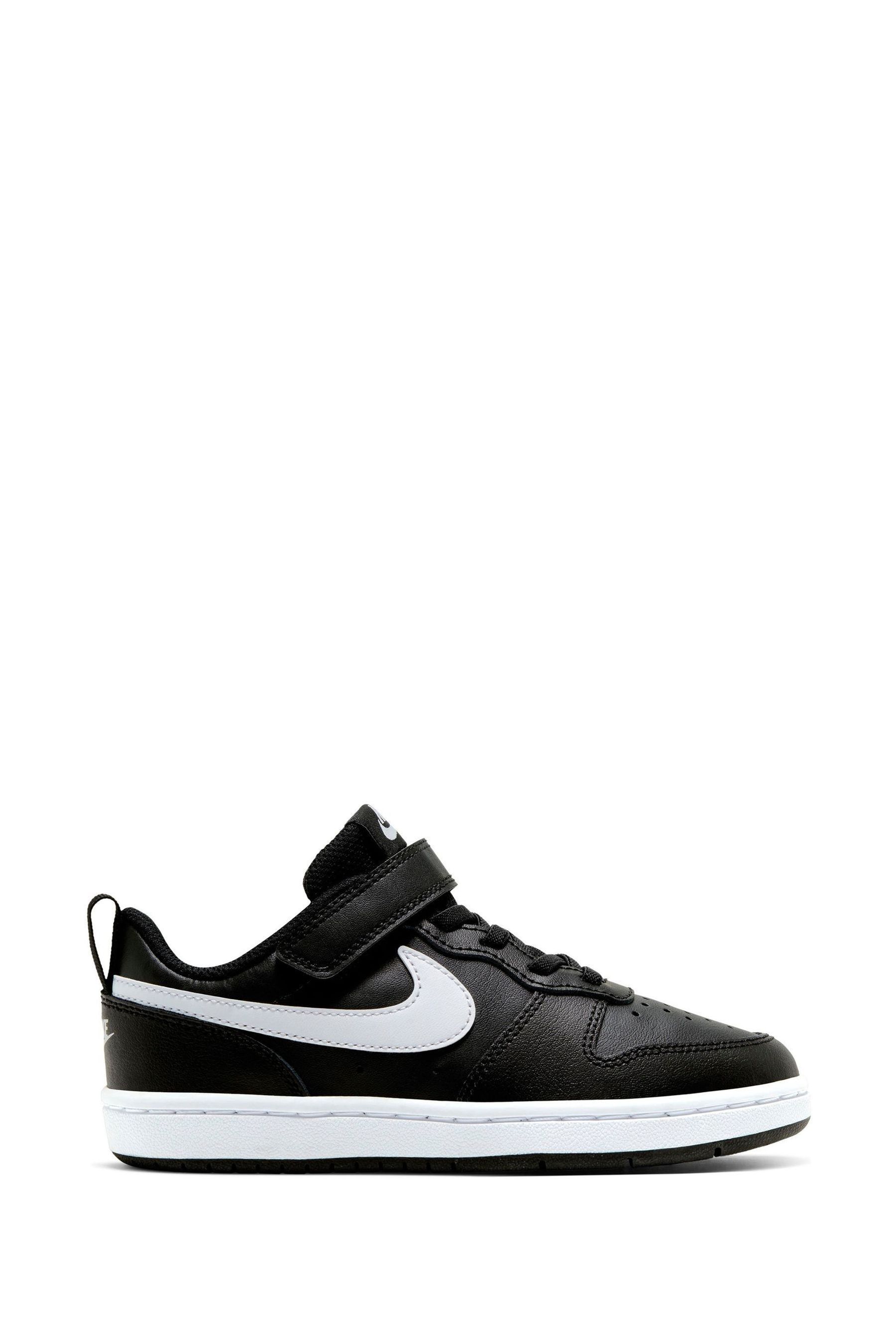 nike black white trainers