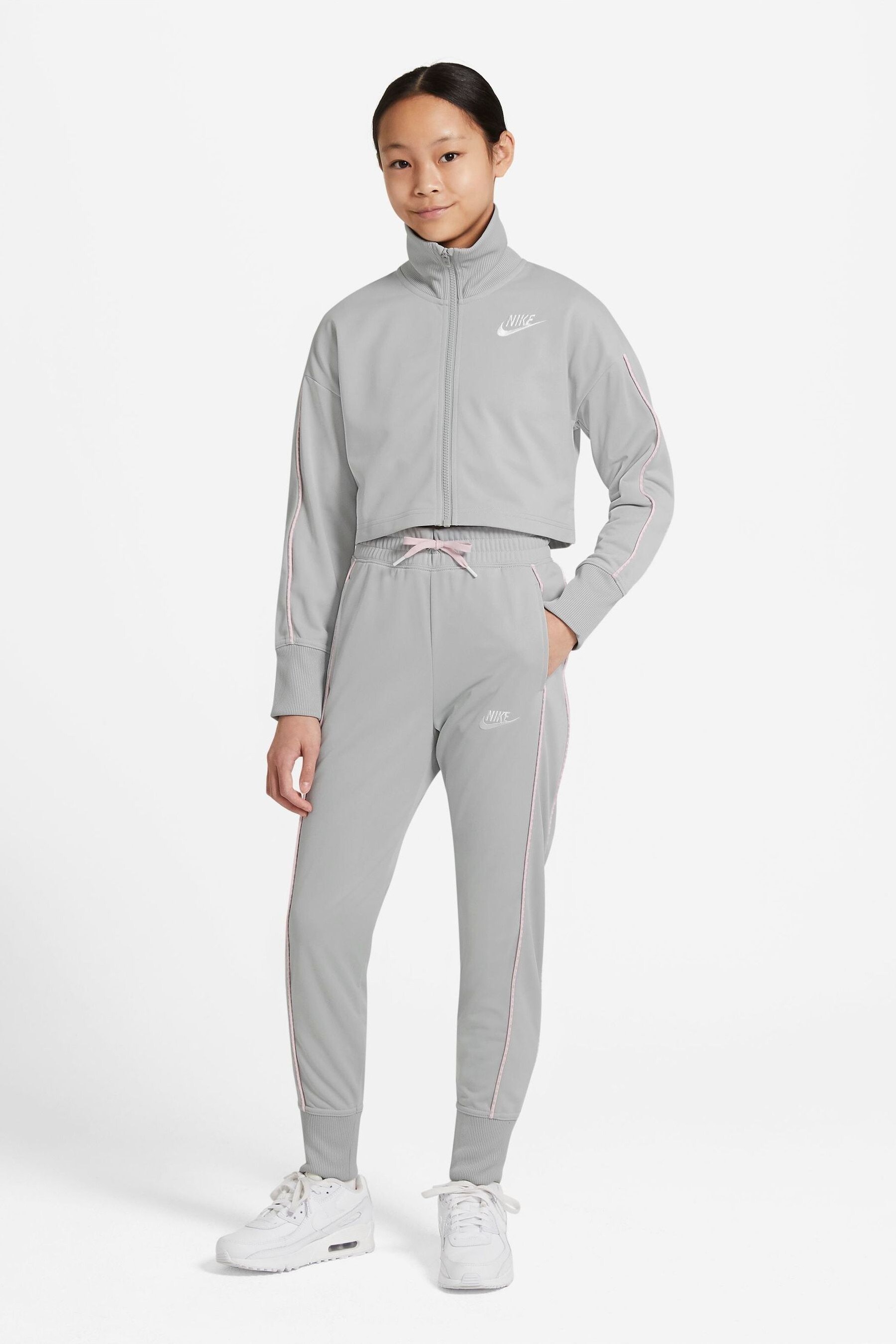 cropped tracksuit