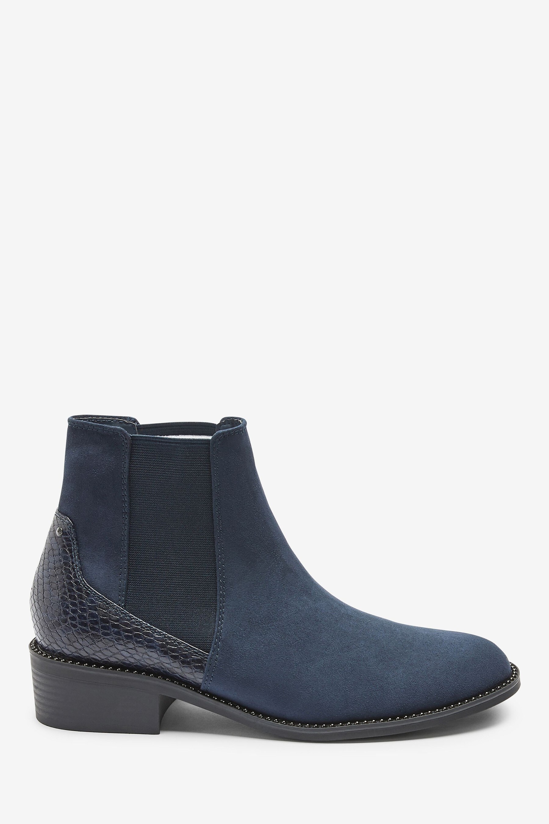 stud detail chelsea boots