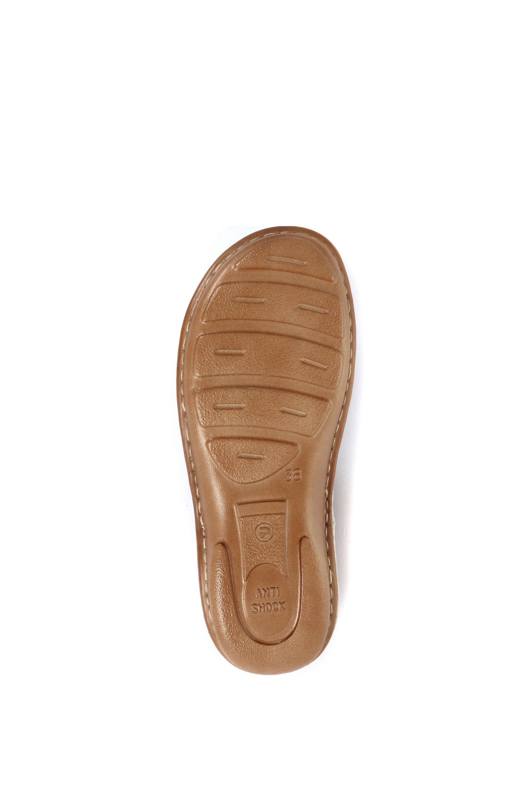 pavers casual clog