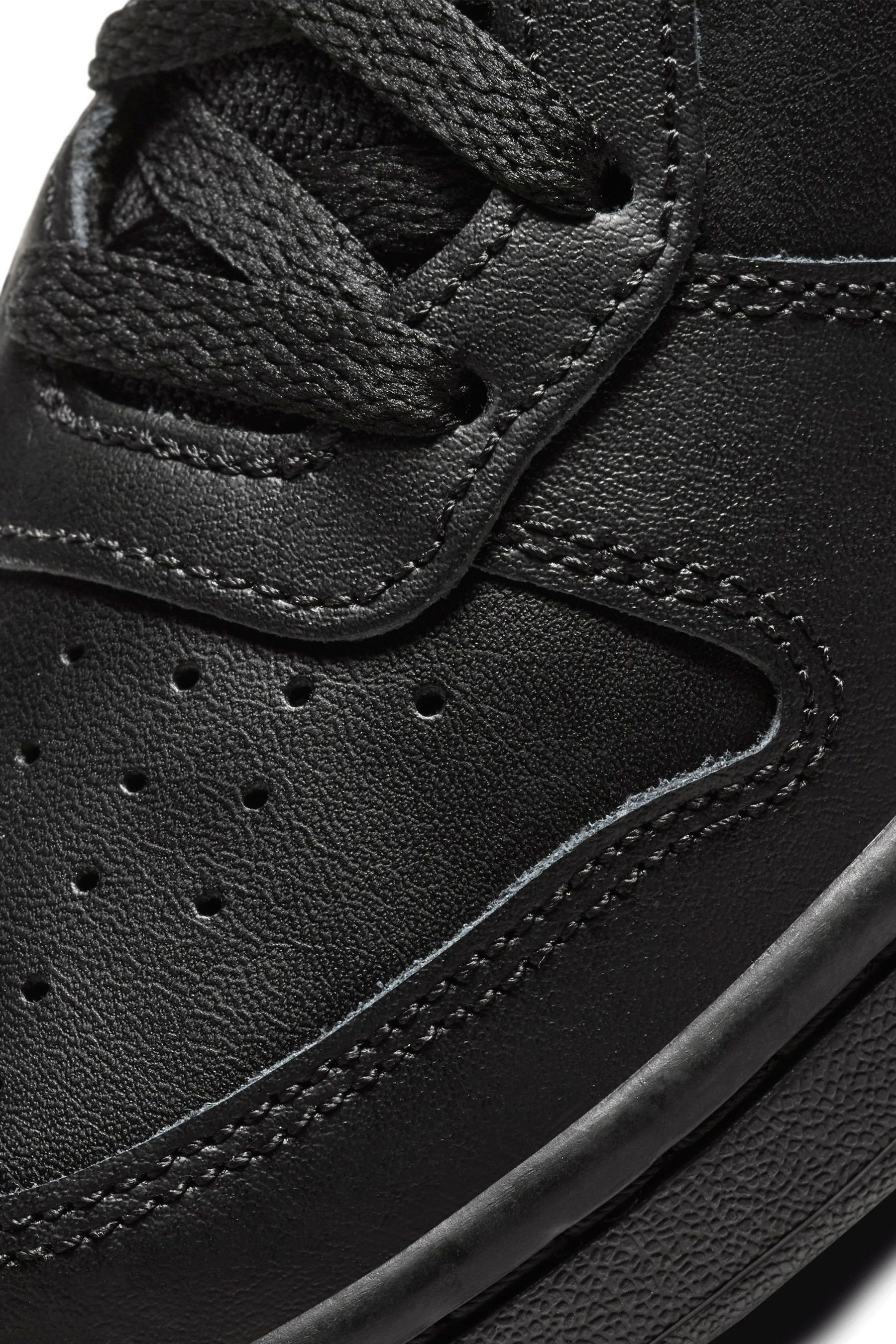 nike trainers at next