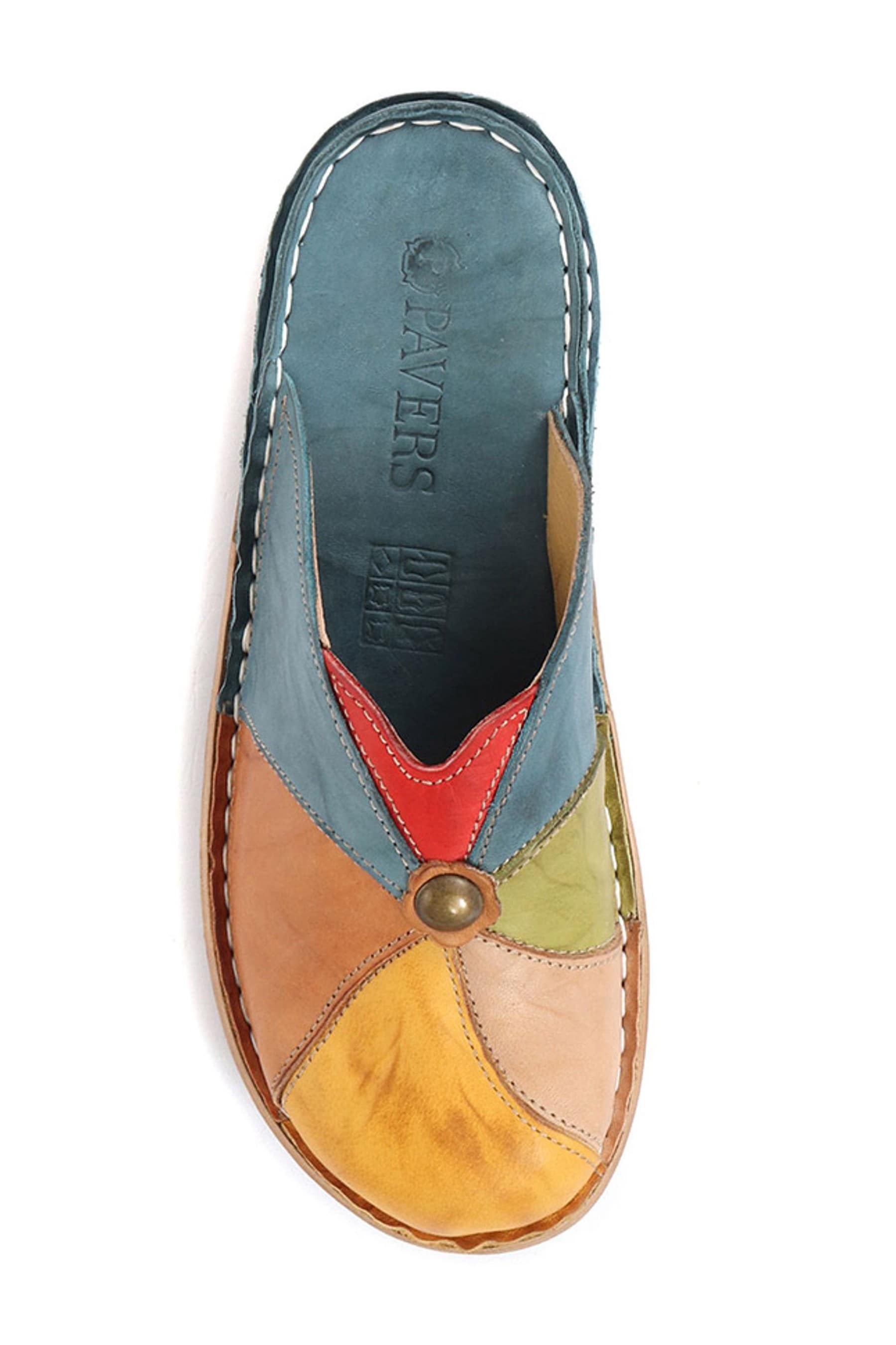 pavers casual clog