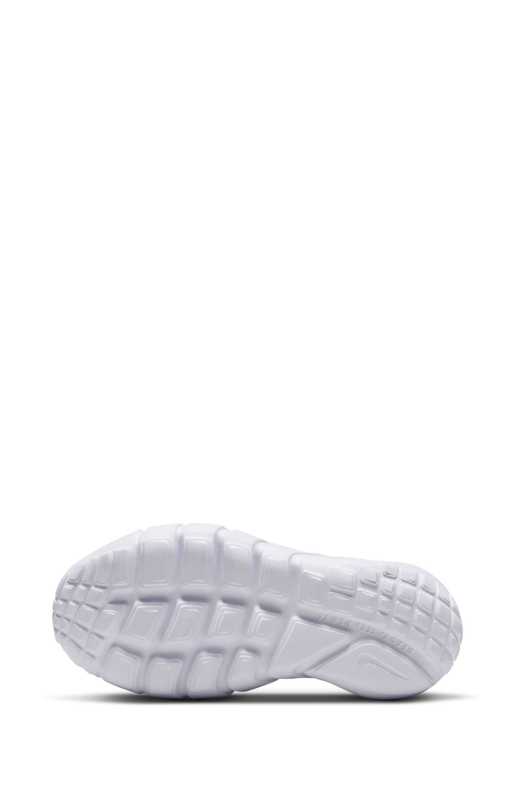 nike flex runner 2 junior