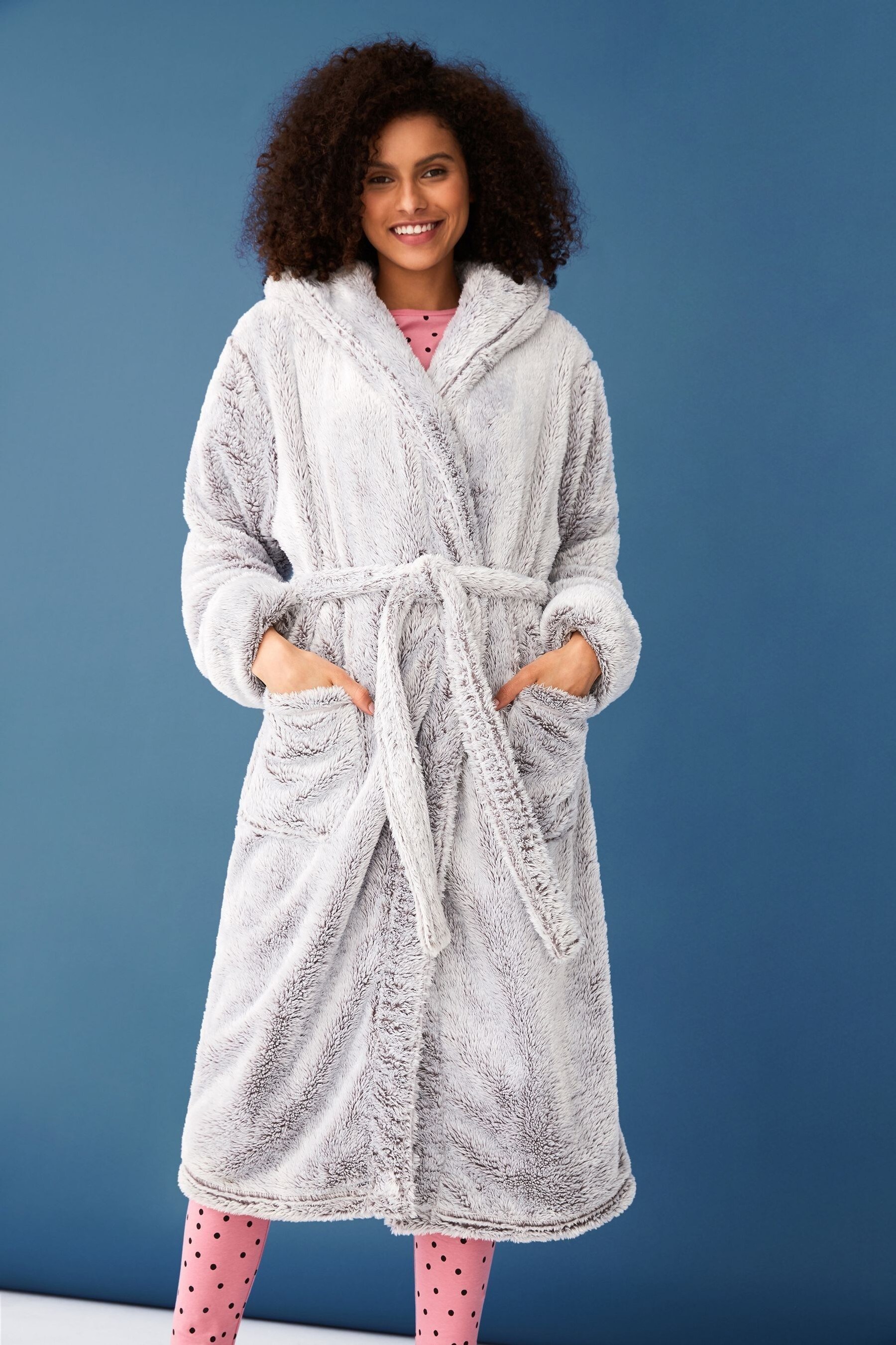 f&f silky robe