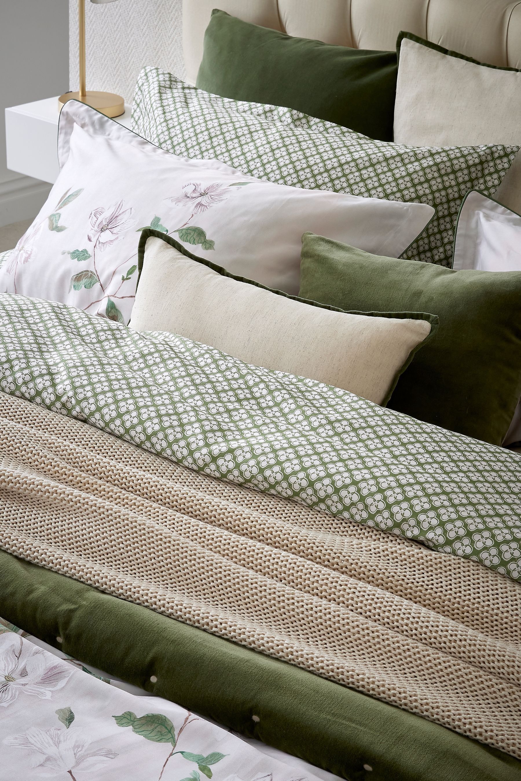 Buy Christy Magnolia 100& Cotton Duvet Set from the Laura Ashley online