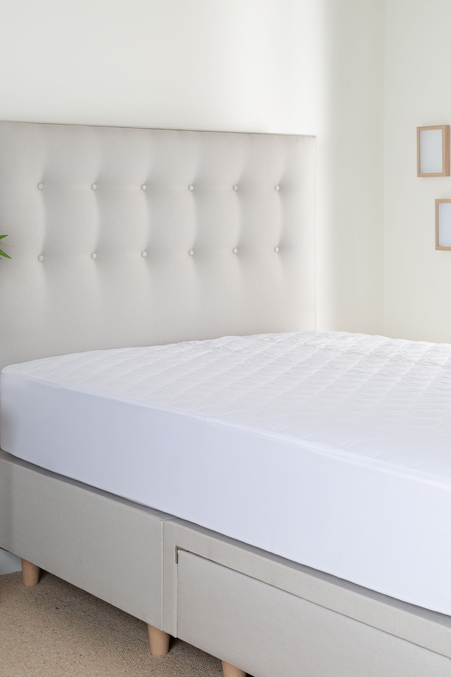 Buy Slumberdown Anti Allergy 30cm Depth Mattress Protector from the