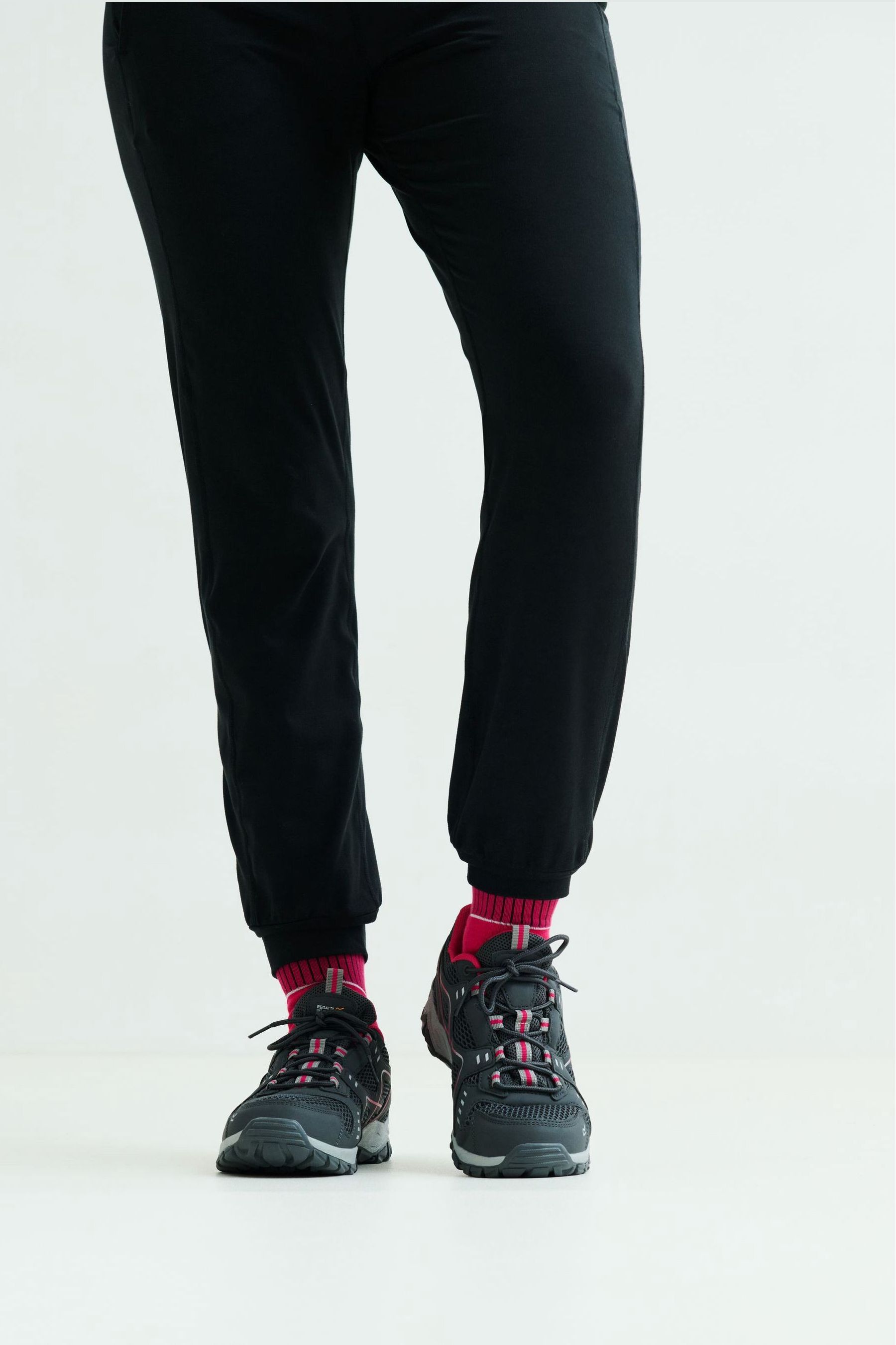 vendeavour waterproof walking shoe