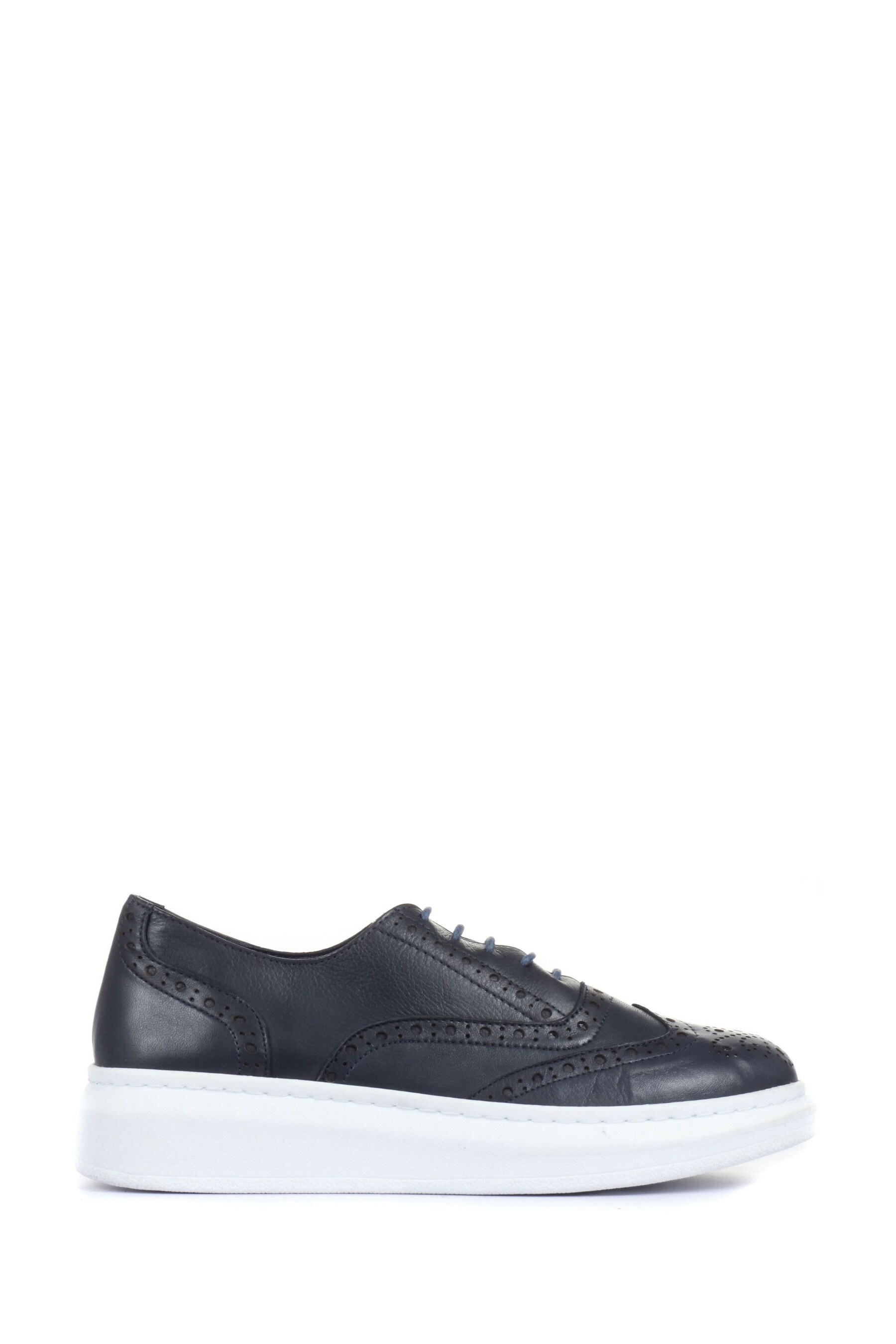 bellissimo leather trainer with zip detail