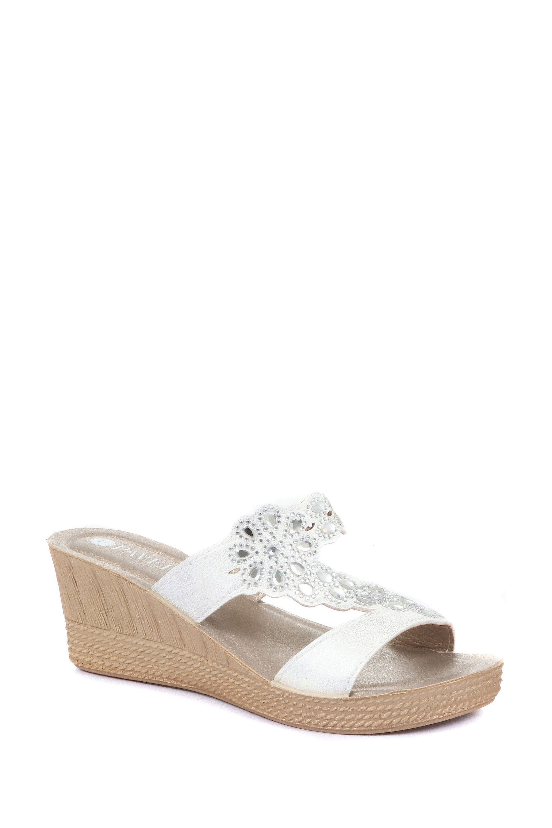 next white wedges