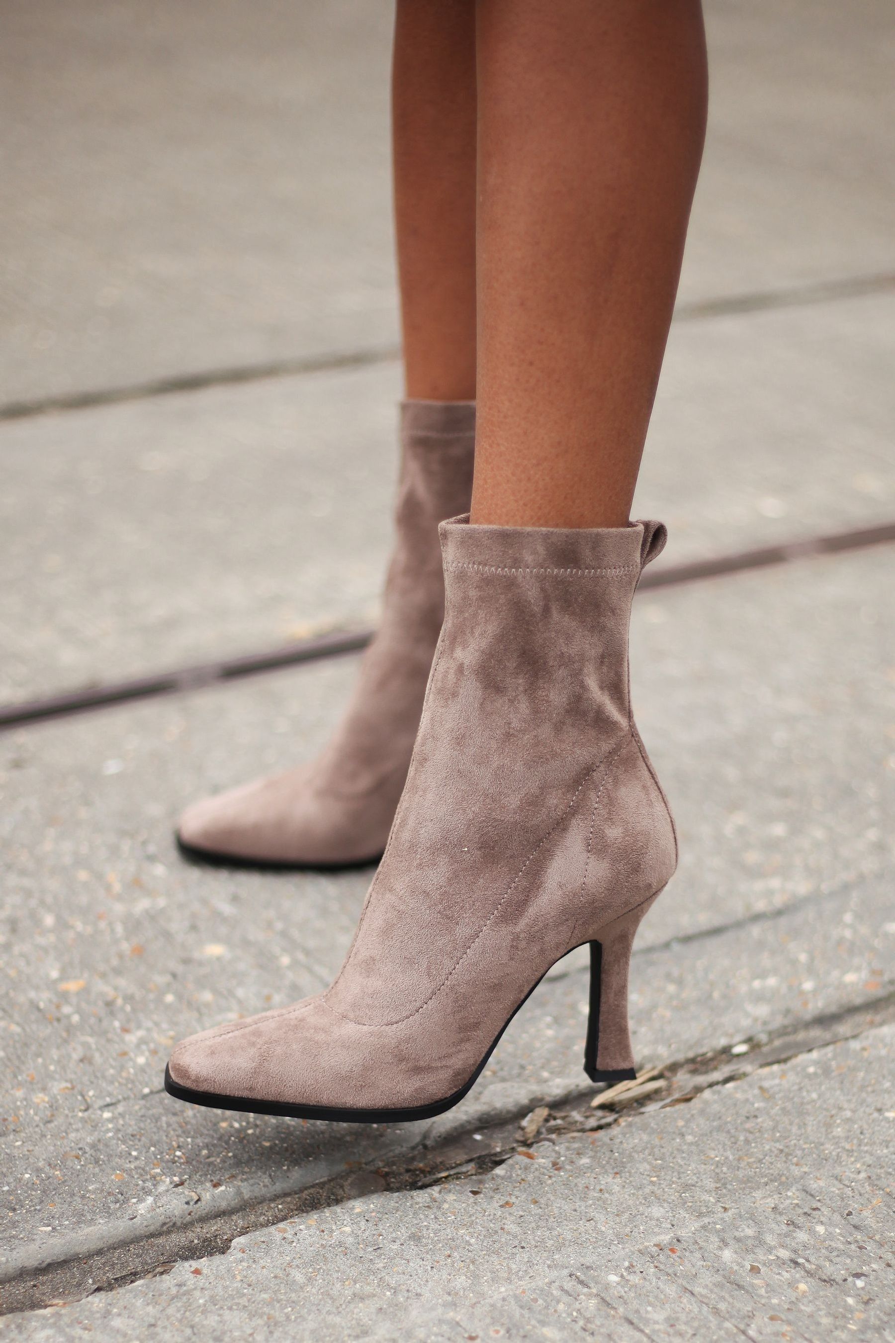 thigh high boots linzi