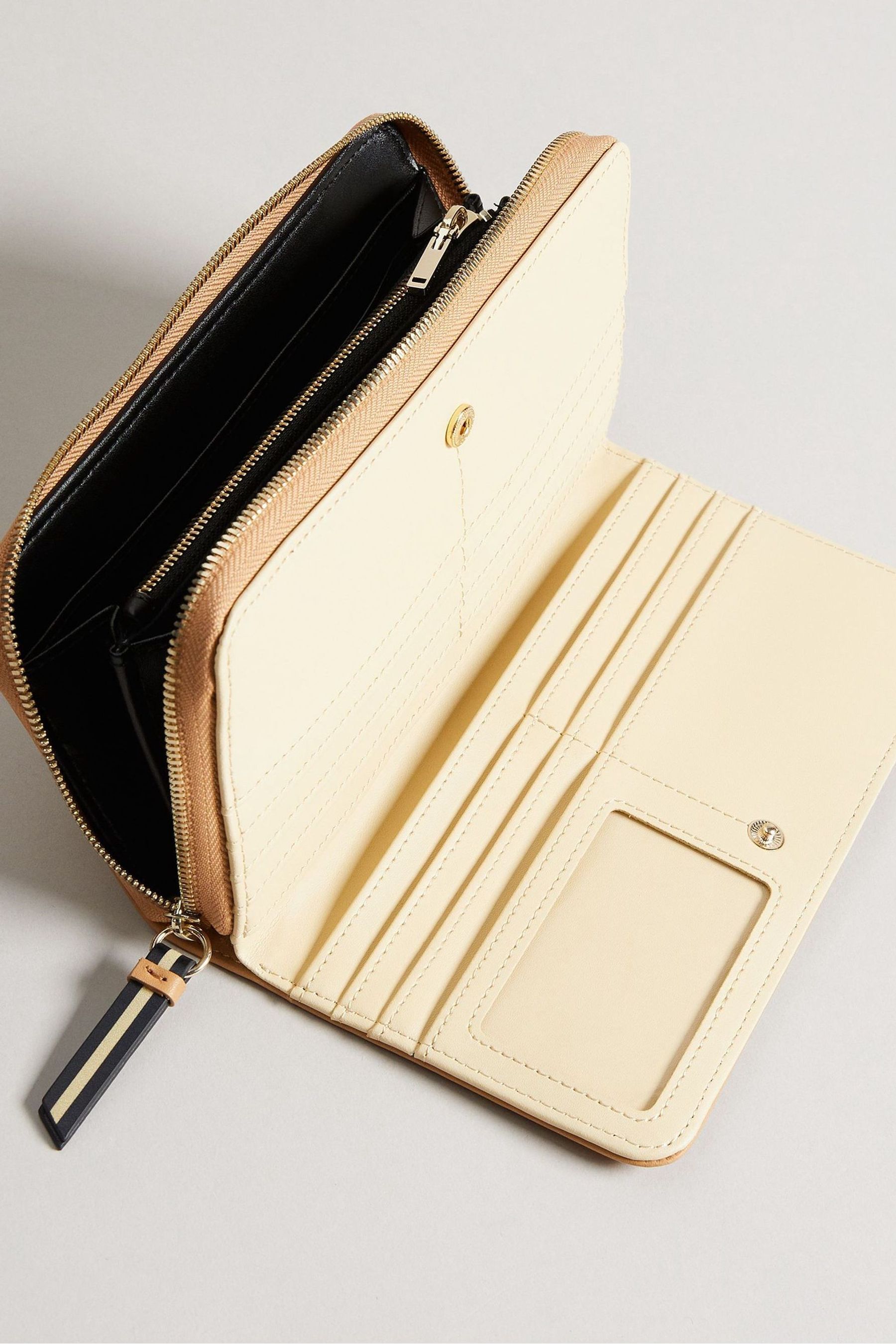 darciea large zip up purse