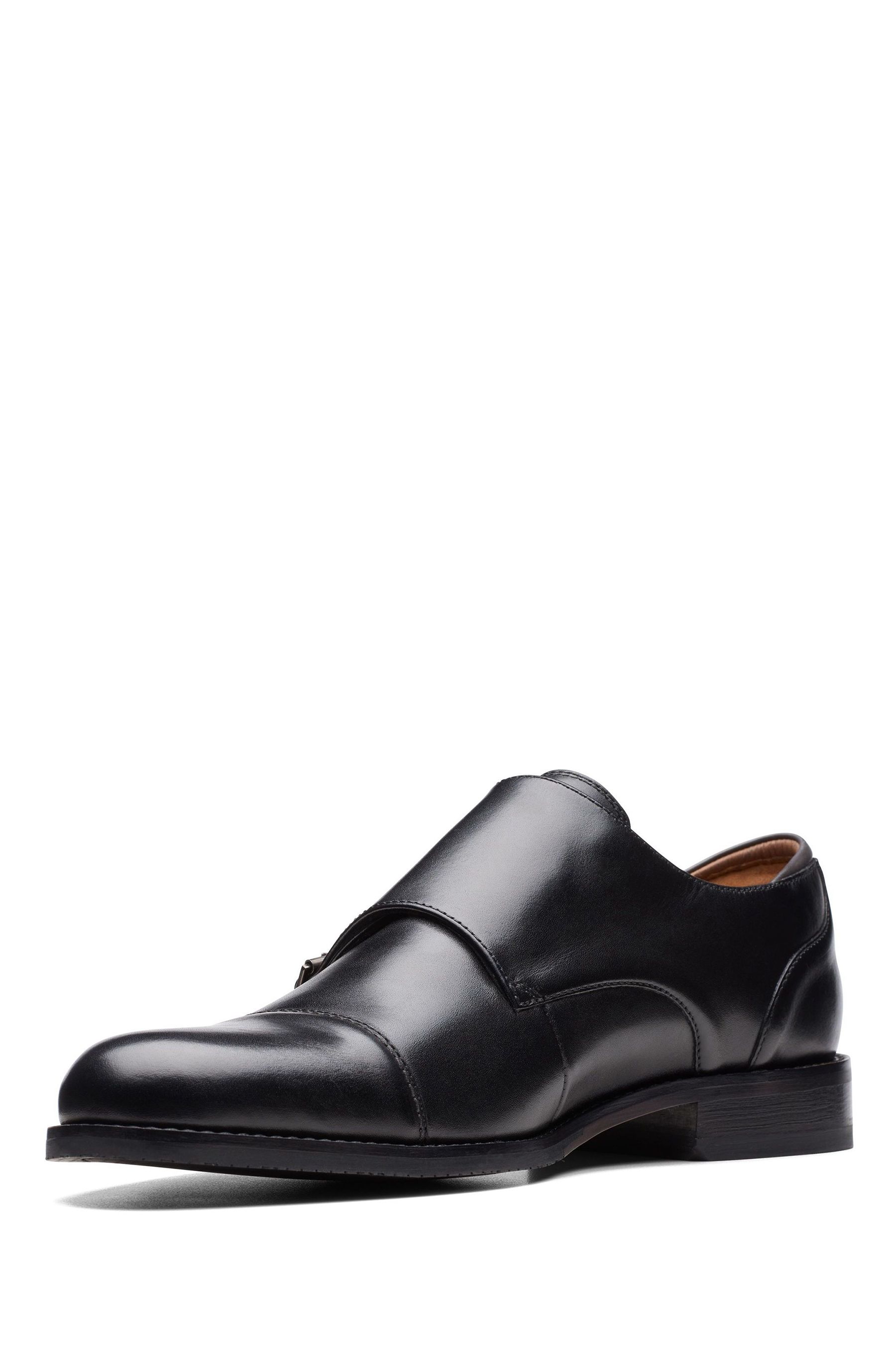 clarks arlo black
