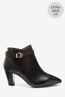 extra wide ladies ankle boots