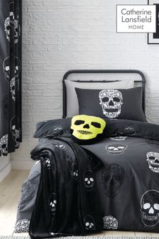 Catherine Lansfield Grey Teddy Skulls Cosy Fleece Throw