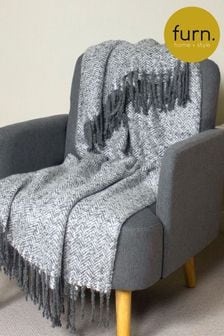 furn. Grey Weaver Throw