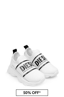حذاء رياضي سهل اللبس أبيض بشعار للأولاد من Diesel