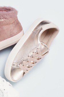 older girls trainers