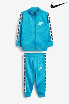 younger boys nike tracksuit