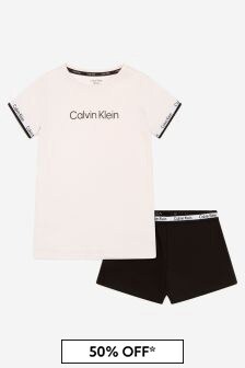 طقم بيجاما شورت قطن لون كريم للبنات من Calvin Klein Jeans