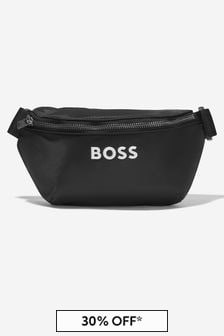 حقيبة سوداء بحزام تحمل شعار ثلاتي الأبعاد للأولاد من Boss Kidswear