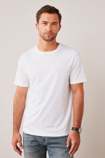 Camiseta blanca básica con cuello redondo