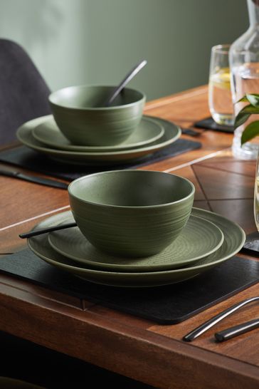 Dinner set for 4 sale
