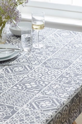 Wipe Clean Table Cloth With Linen, Paper Tablecloths For 5ft Round Tables
