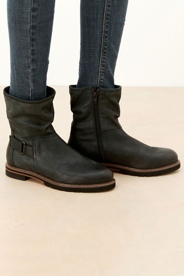 Black Extra Wide Fit Forever Comfort® Leather Weekend Ankle Boots