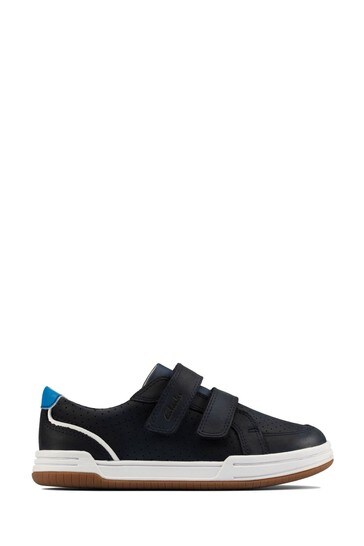 Clarks wide on sale fit trainers