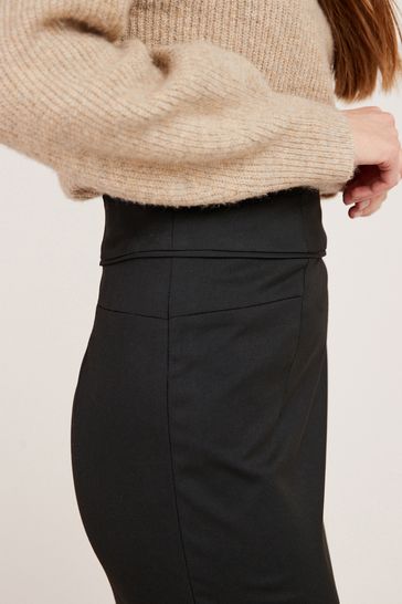Black pencil shop skirt going out