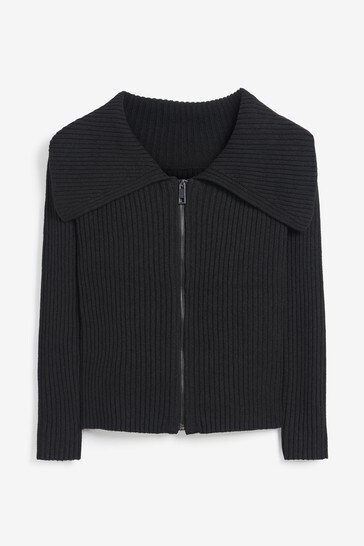 black zip jumper