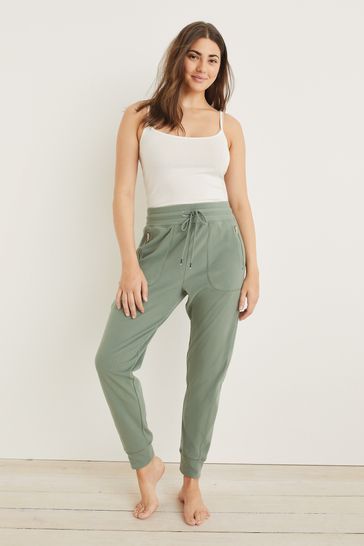 women's sweatpants with cuffed ankles