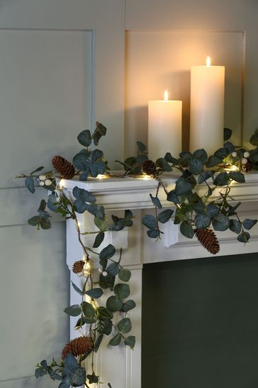 Green Eucalyptus Leaf LED Garland Small