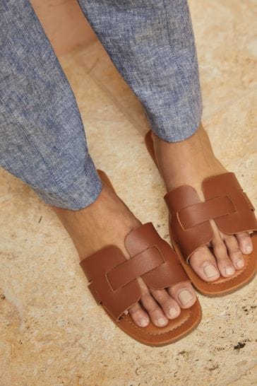 Brown leather outlet mule sandals