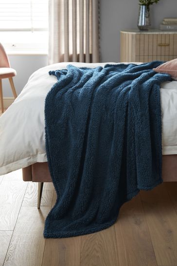 Gemütliche Decke aus Teddyfleece, Marineblau