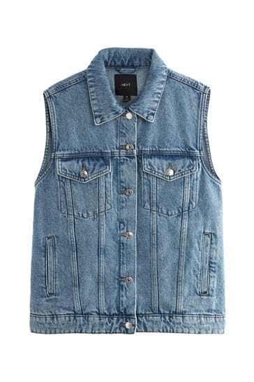 Sleeveless top with jacket outlet