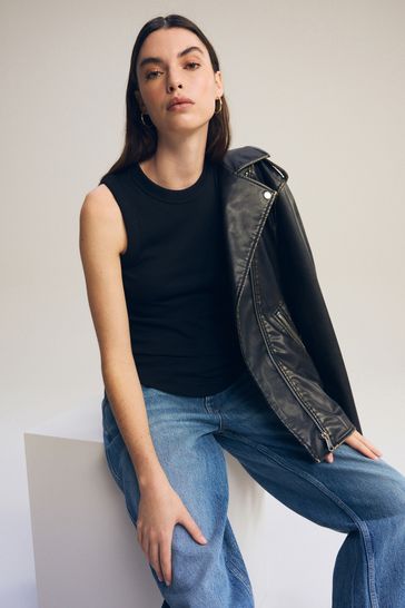 Tank vest store