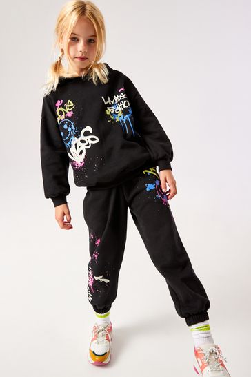 Graffiti jogger set sales