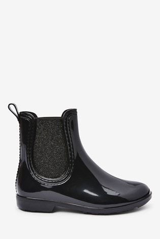Black chelsea top boot wellies