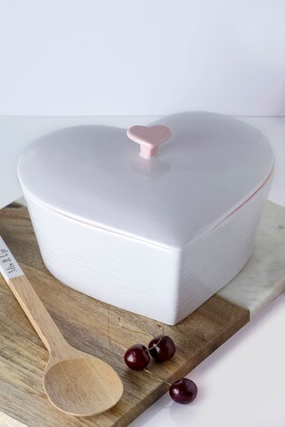 heart shaped baking dish