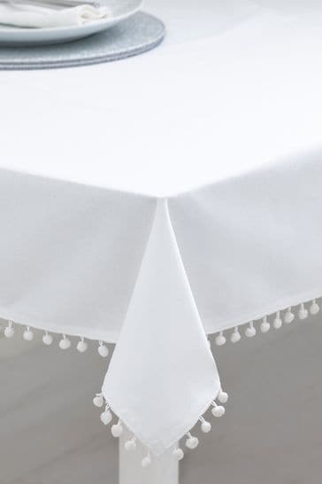 White Pom Pom Tablecloth and Napkins Table Cloth