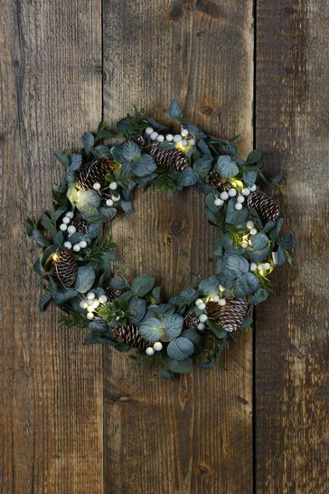 Green Eucalyptus Leaf LED Wreath Small